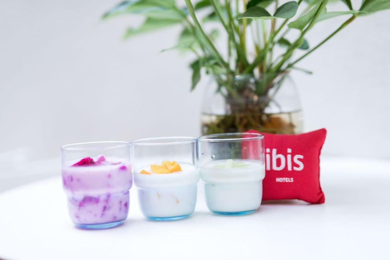 Ibis Shanghai Gubei Bagian luar foto