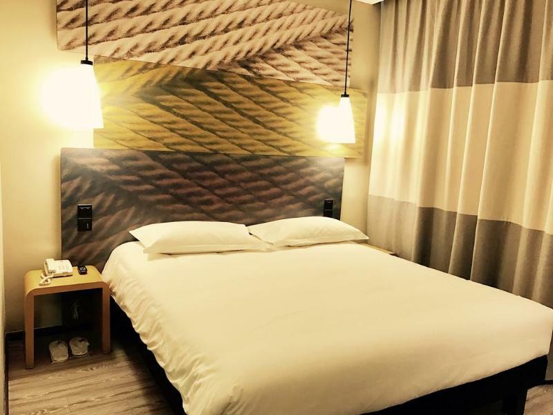 Ibis Shanghai Gubei Bagian luar foto